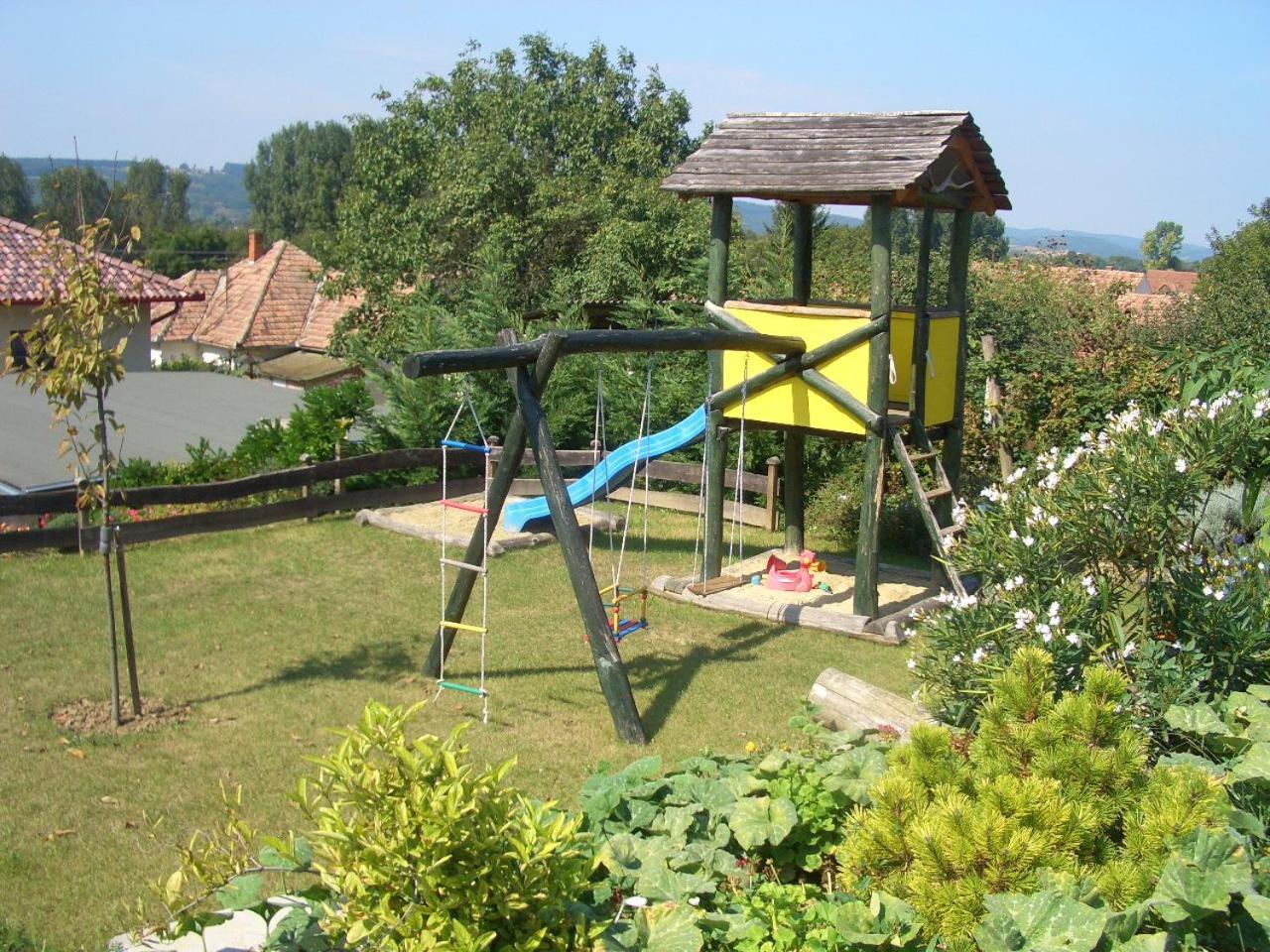Bundi Vendeghaz Hotel Kehidakustány Exterior photo