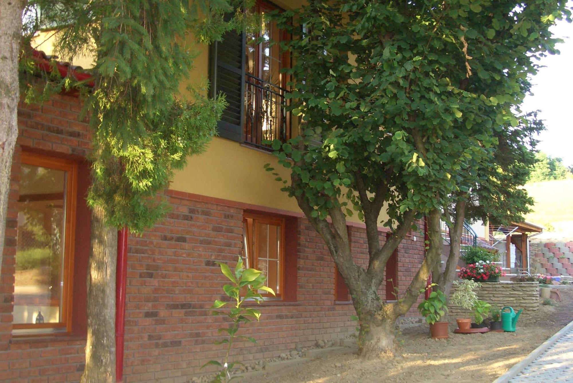 Bundi Vendeghaz Hotel Kehidakustány Exterior photo